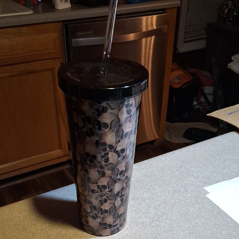 Skull Pattern Tumbler with Straw